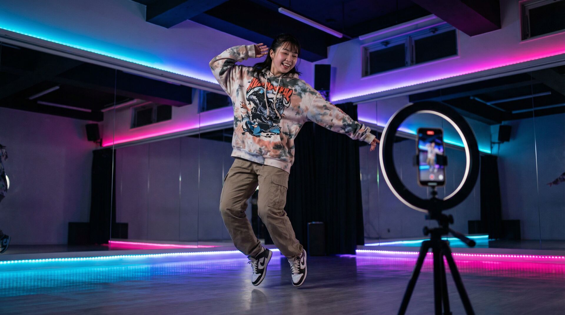 17c一起草舞蹈视频